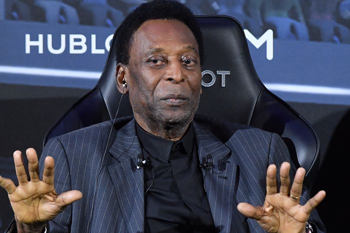 Pelé mindenkit nyugalomra int