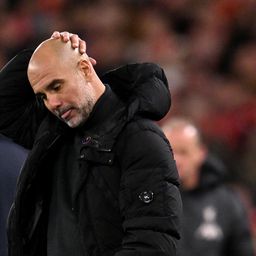 Guardiola már a telefont sem veszi fel, annyira belemélyedt csapata gondjaiba