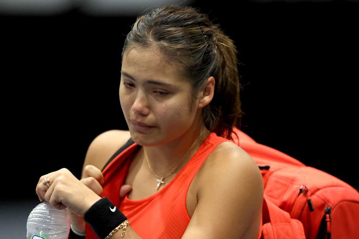Emma Raducanu sérülés miatt lemaradhat az idei első Grand Slam-tornáról
