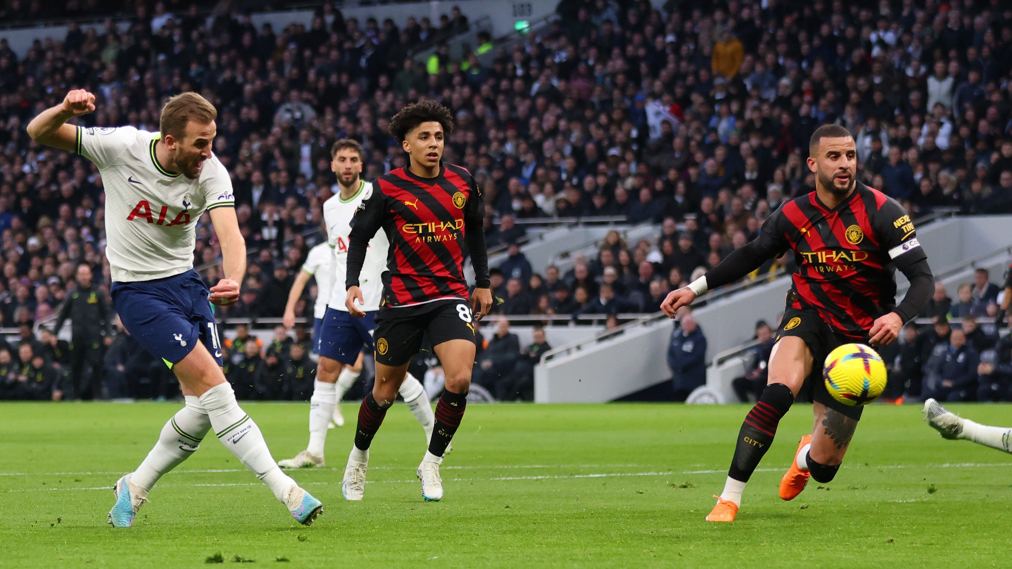 Harry Kane a Tottenham Hotspur történetének legeredményesebb gólszerzője – videóval