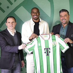 Brazil középpályást igazolt a Ferencváros