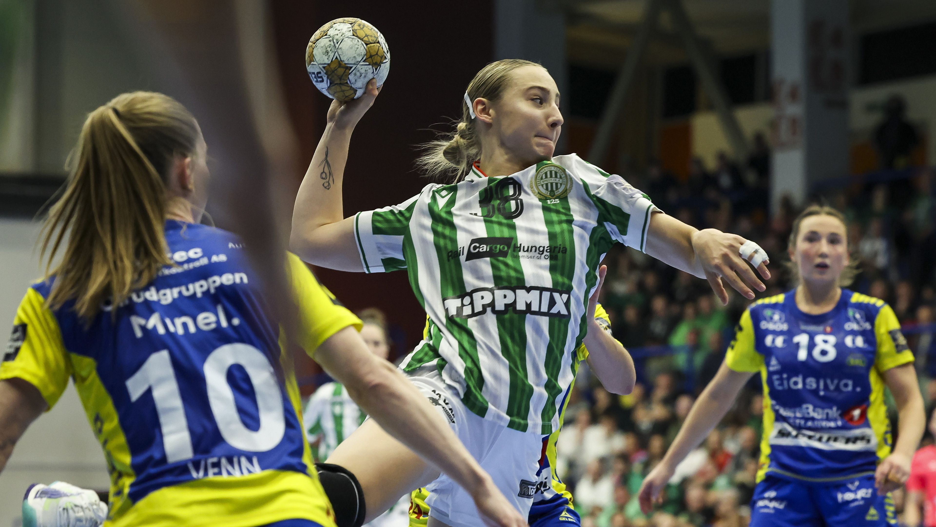 Simon Petra jelölt az IHF-nél a 2024 legjobb fiatal női játékosa címre