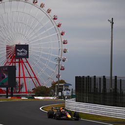 A piros zászló is előkerült, Verstappen nyerte a Japán Nagydíj első szabadedzését
