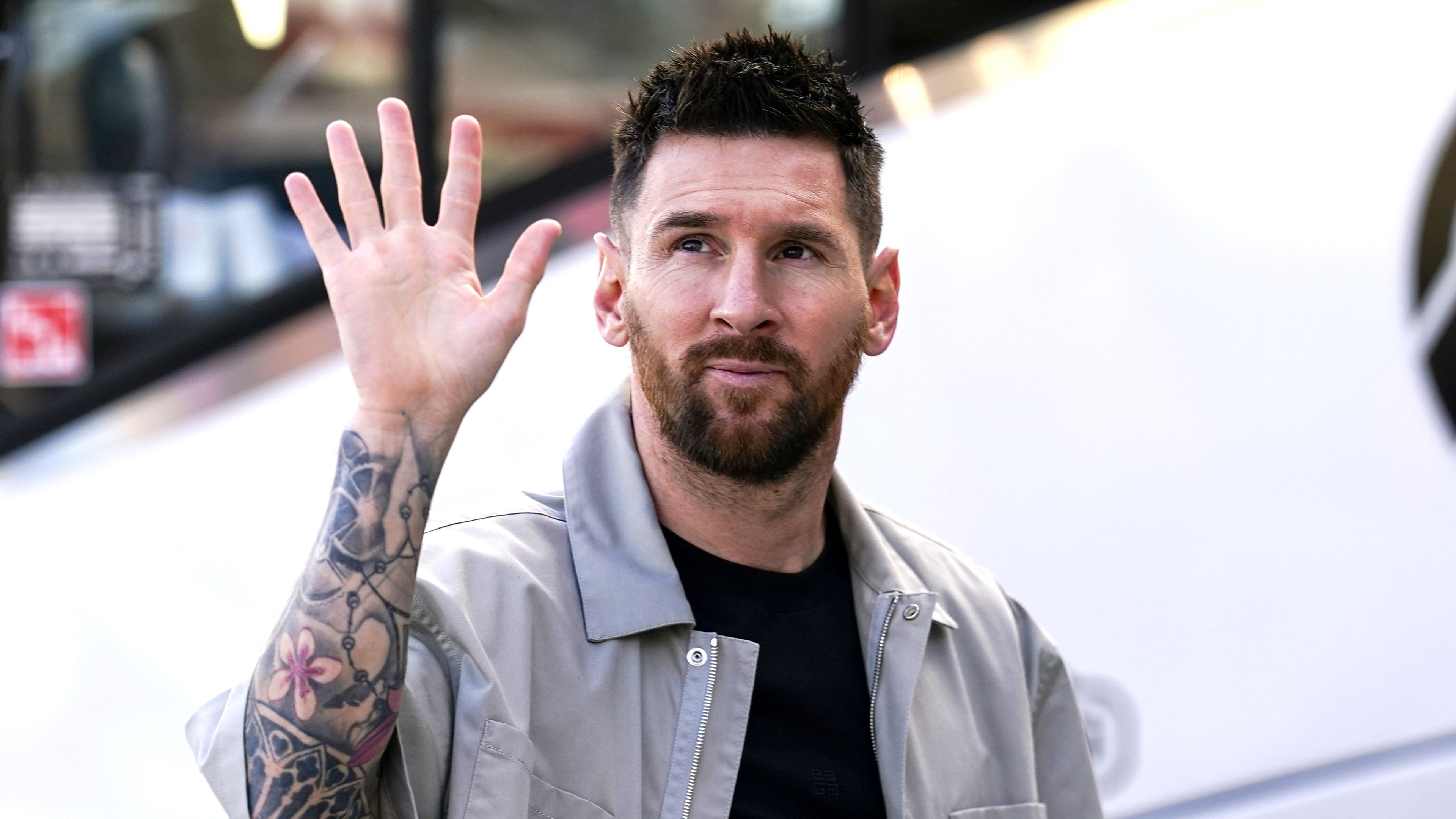 Hivatalos panaszt nyújtottak be Messi ellen