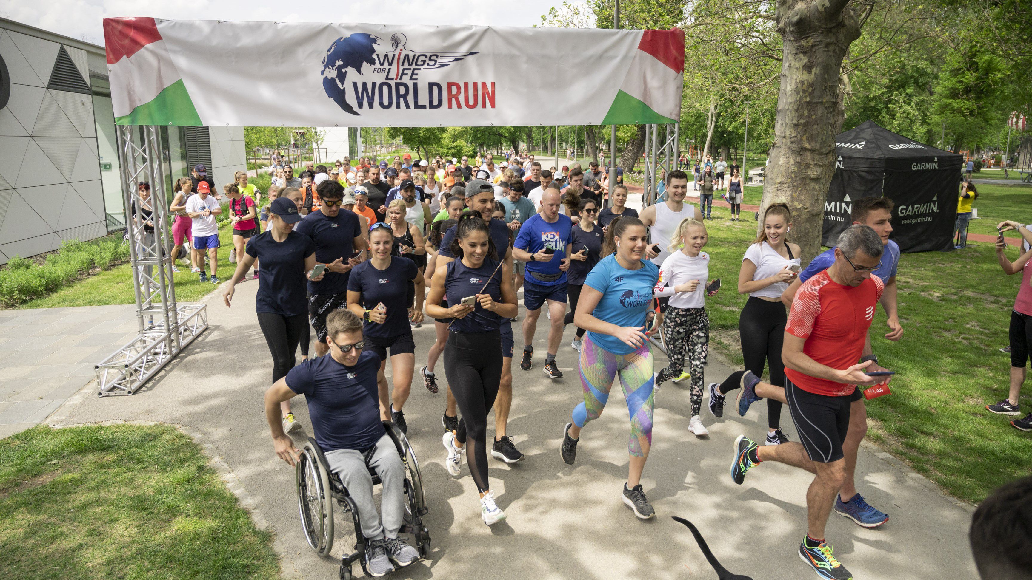 Olimpiai bajnokunk futással segíti a gerincsérültek gyógyulását