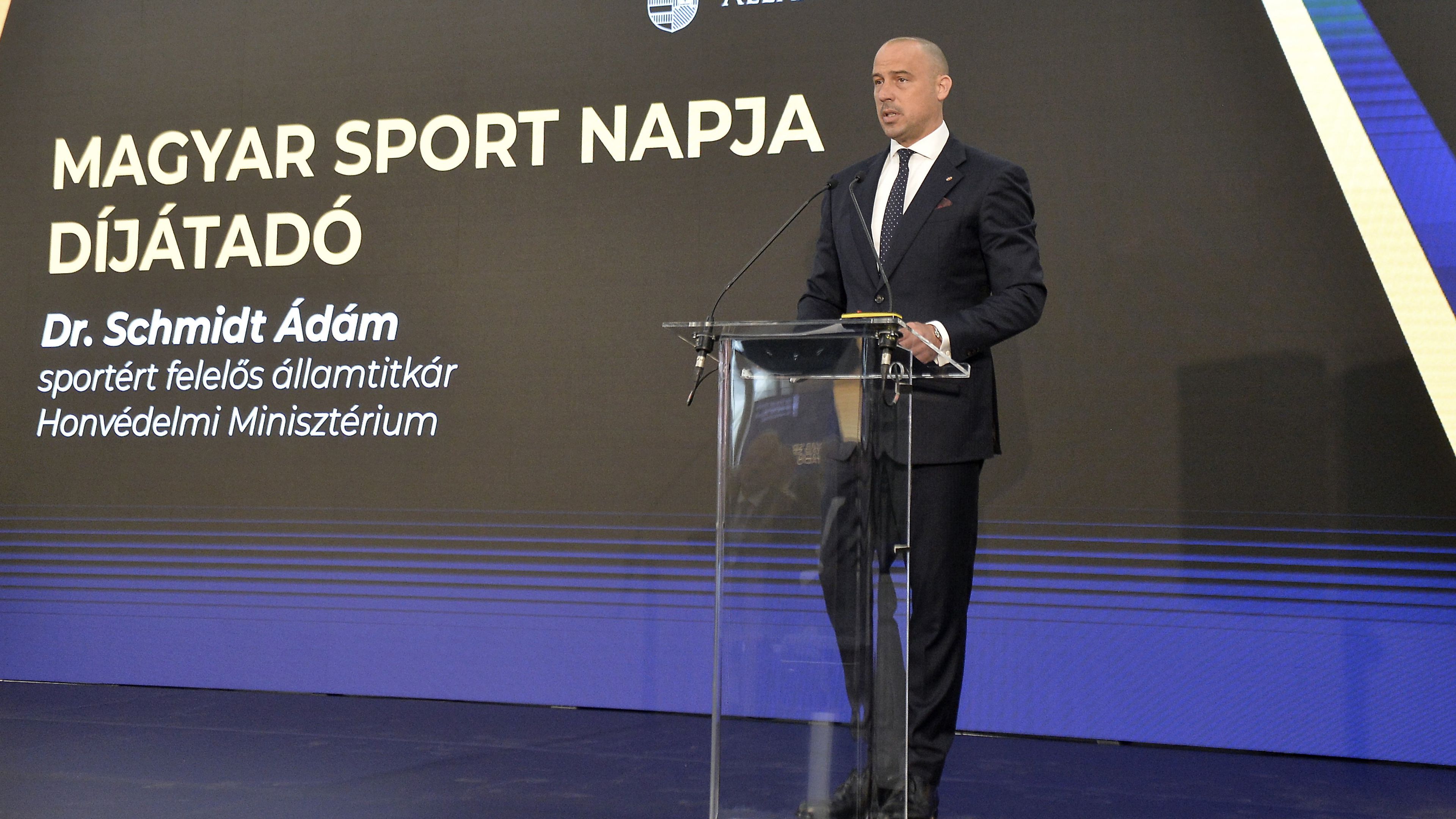 Schmidt Ádám a sporttörvény kodifikálásáról is beszélt (Fotó: MTI/Soós Lajos)