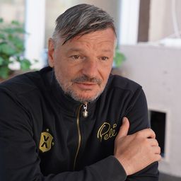 „Ledózerolhat a futball akárhányszor, felállok!” – születésnapi beszélgetés az ötvenévesen nagy kalandba vágó Horváth Ferenccel