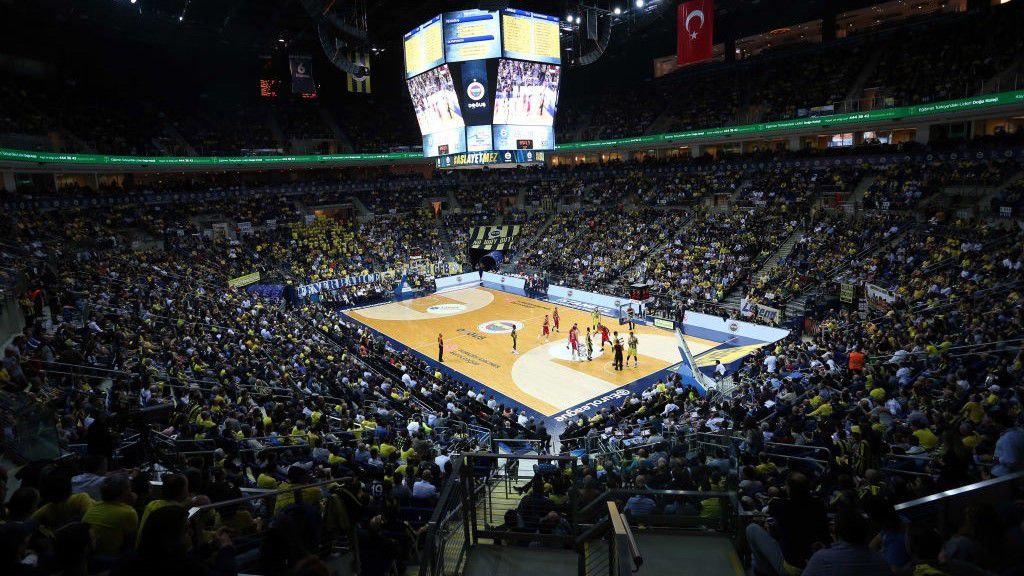 Újabb török–görög összecsapás az Euroligában; Kispesten a Kecskemét – pénteki sportműsor
