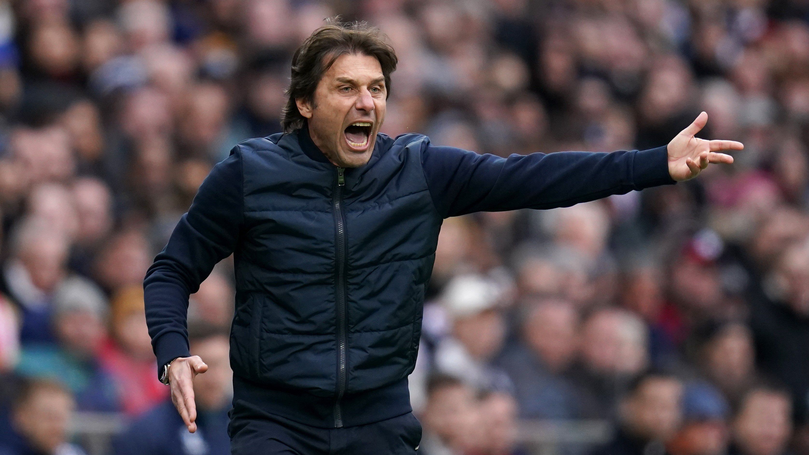 Antonio Conte a Juventusszal háromszor, a Chelsea-vel egyszer nyert bajnokságot, most a Napolinál dolgozhat. (Fotó: Getty Images)