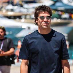 „Olyan erővel vágta falhoz a sisakját, hogy megsérült" – dühkitörés okozhatta Lance Stroll kézfájdalmát
