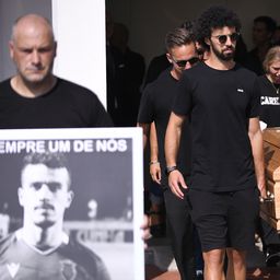 Galéria: végső nyugalomra helyezték Diogo Jotát és André Silvát