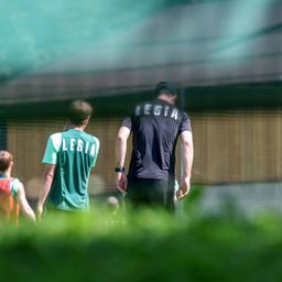 Súlyos állapotban a fiatal lengyel labdarúgó, nővére meghalt egy balesetben