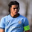 Kölcsönadta védőjét a Manchester City
