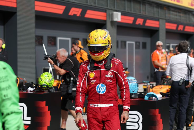 Ecclestone: Hamilton fáradt, most azonnal be kell fejeznie