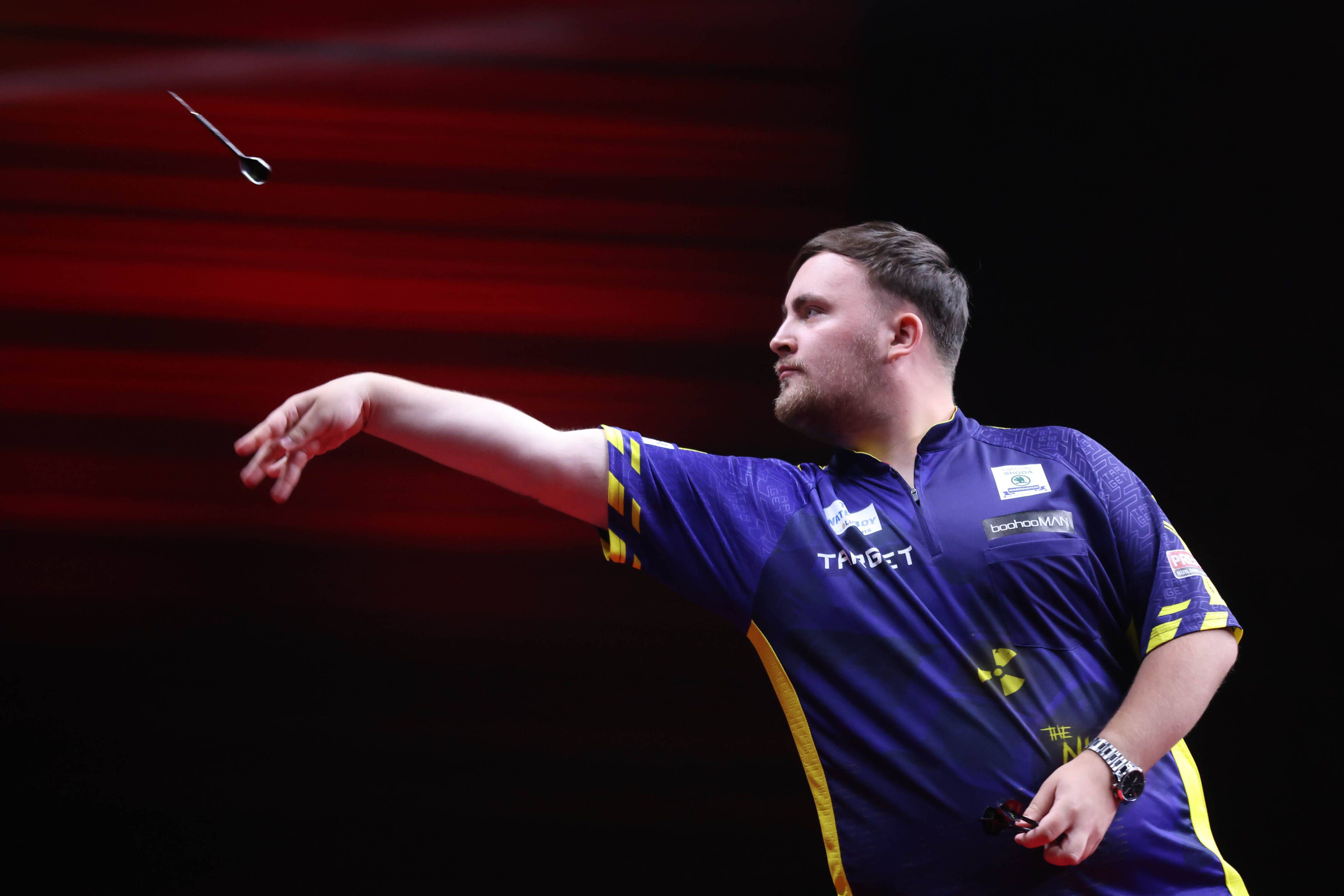 Újabb rekordot dönthet Luke Littler, a darts csodatinije