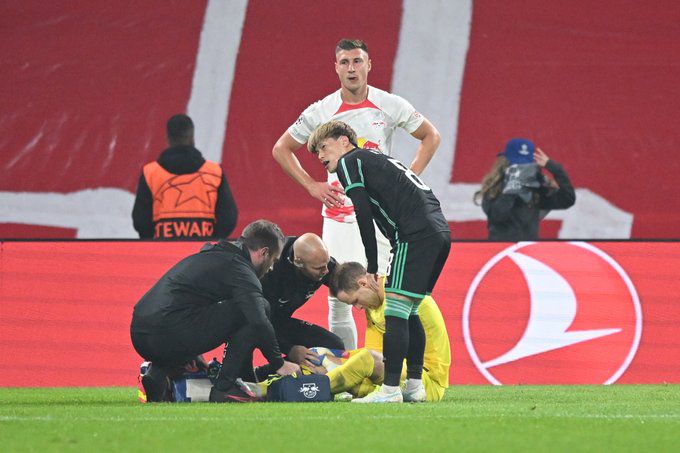 Gulácsi Péter térdsérülést szenvedett (Fotó: RB Leipzig / Twitter)