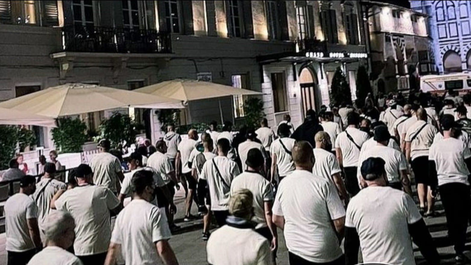 A Fradi huligánjai már szerdán körbenéztek Firenzében (Fotó: Hooligans TV)