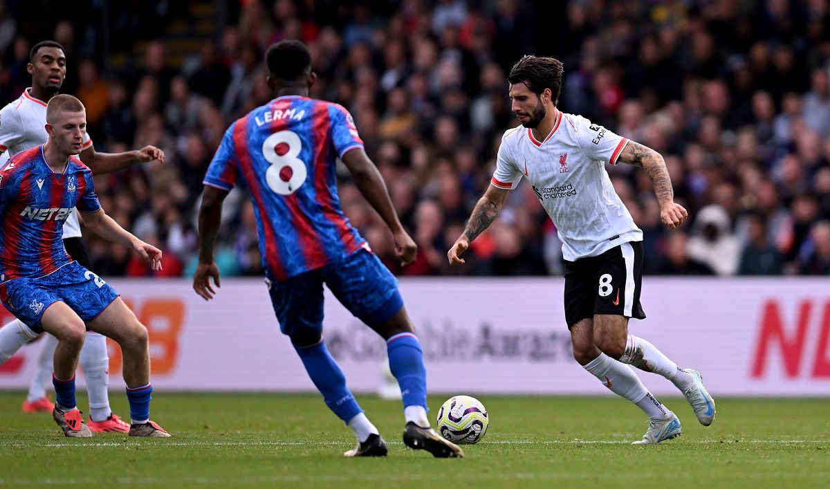 Szoboszlai Dominik (fehérben) a második félidőre állt be a Crystal Palace ellen (Fotó: Getty Images)