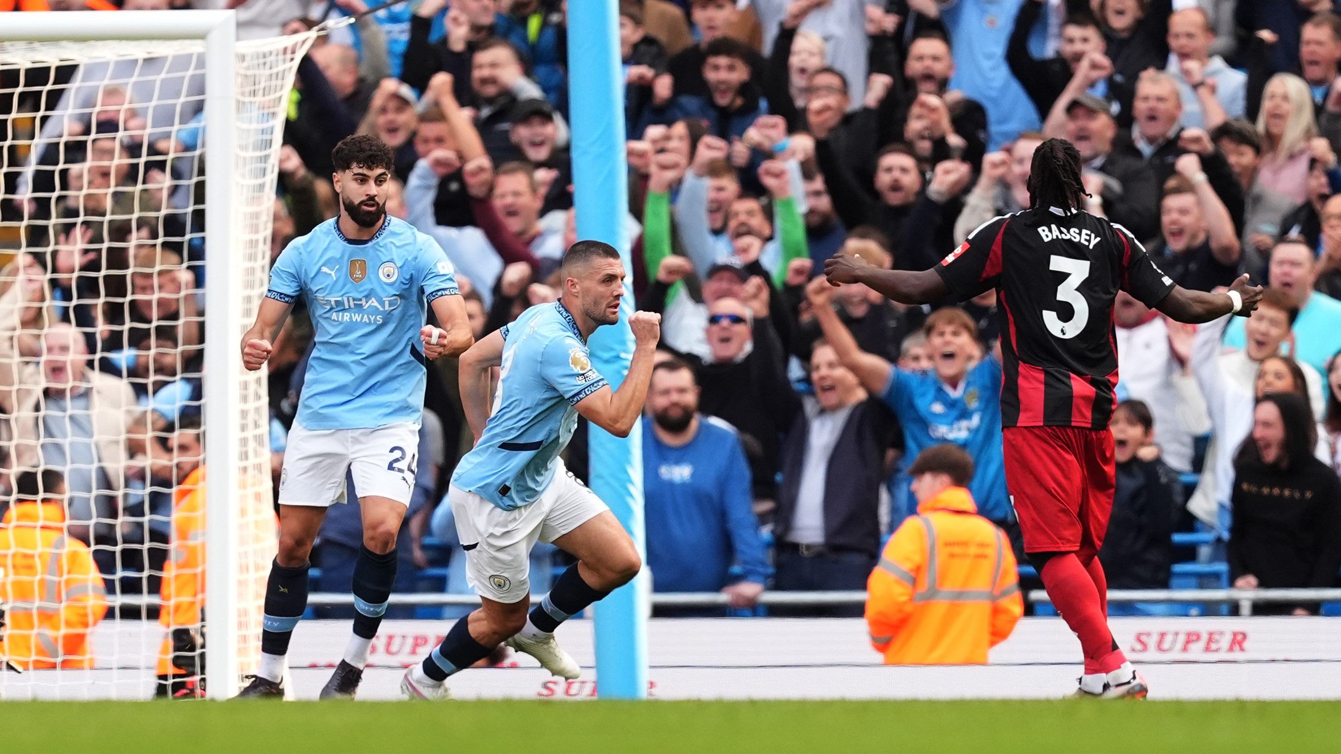 A Manchester City és az Arsenal is fordított; megszakadt a Brentford elképesztő sorozata