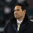 Többször megszúrták, majd vádat emeltek a korábbi NFL-irányító, Mark Sanchez ellen