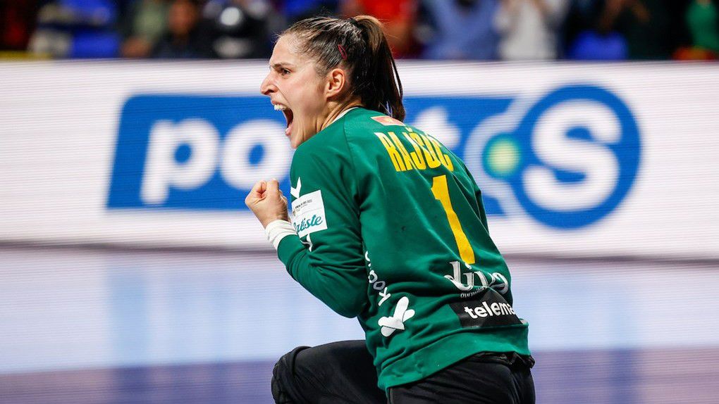 Milena Rajcsics főleg az első félidőben védett remekül a spanyolok ellen (Fotó: EHF)
