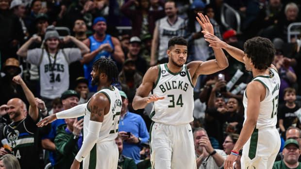NBA – Továbbra is menetel a Milwaukee