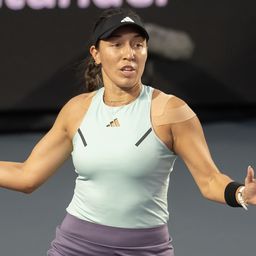 Megvan az első döntős a WTA-világbajnokságon – a finálét hétfőre halasztották