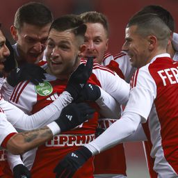 Őrület Debrecenben: Bárány triplázott, Szalai pirosat kapott, kilencgólos mérkőzésen maradt alul a Fradi