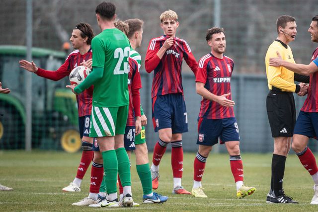 Hazai győzelem a sóstói edzőpályán (Fotó: vidi.hu)