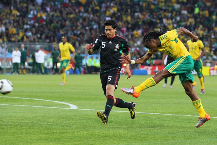 Siphiwe Tshabalala szerezte a 2010-es torna első gólját (Fotó: Getty)