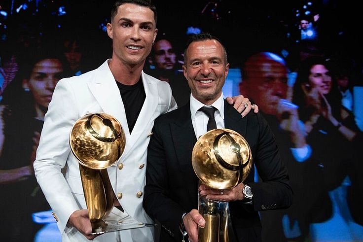 Kiderült, miért rúgta ki Ronaldo a menedzserét; Djokovics elődöntős – délelőtti hírösszefoglaló