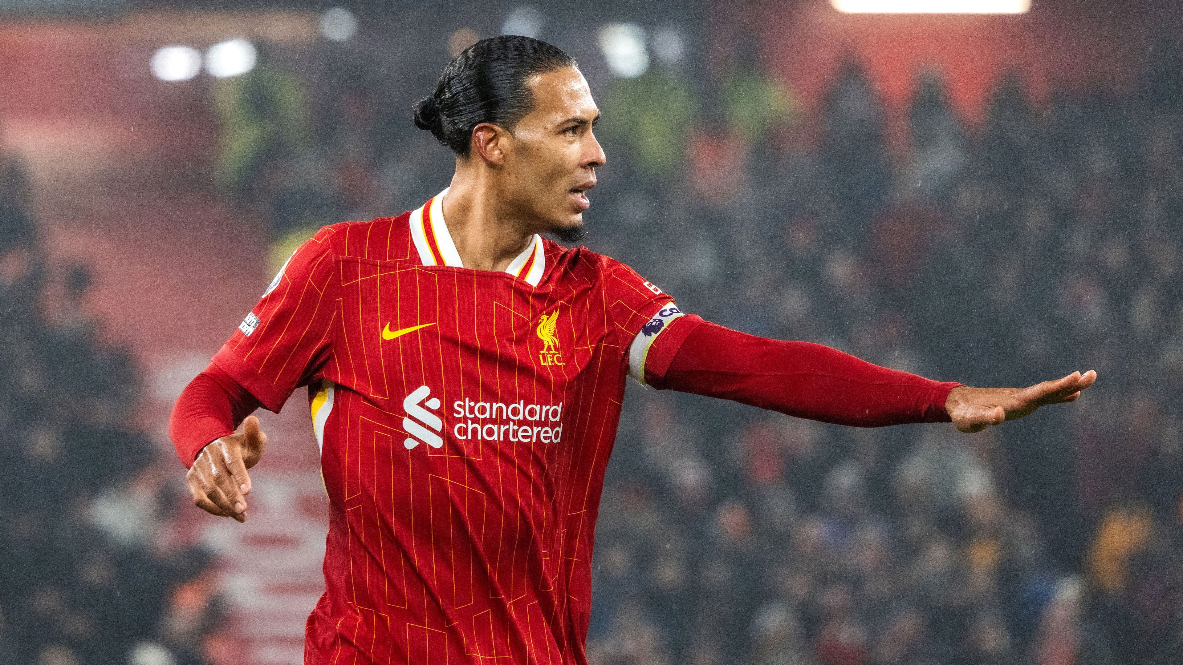 Virgil van Dijk megvédte a kereszttűzbe kerülő Alexander-Arnoldot