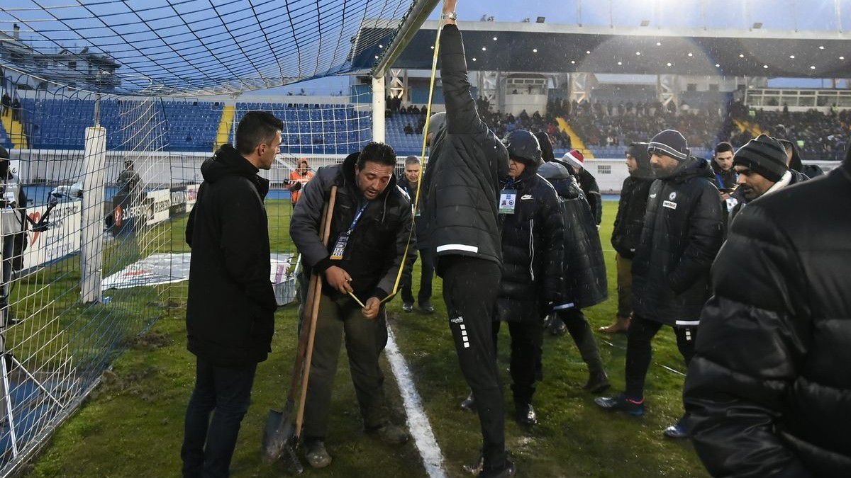 Hihetetlen! A kapufák miatt halasztották el az élvonalbeli bajnokit