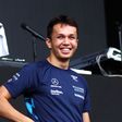 F1-hírek: hosszabbított jelenlegi csapatánál a Mercedesszel is szóba hozott versenyző