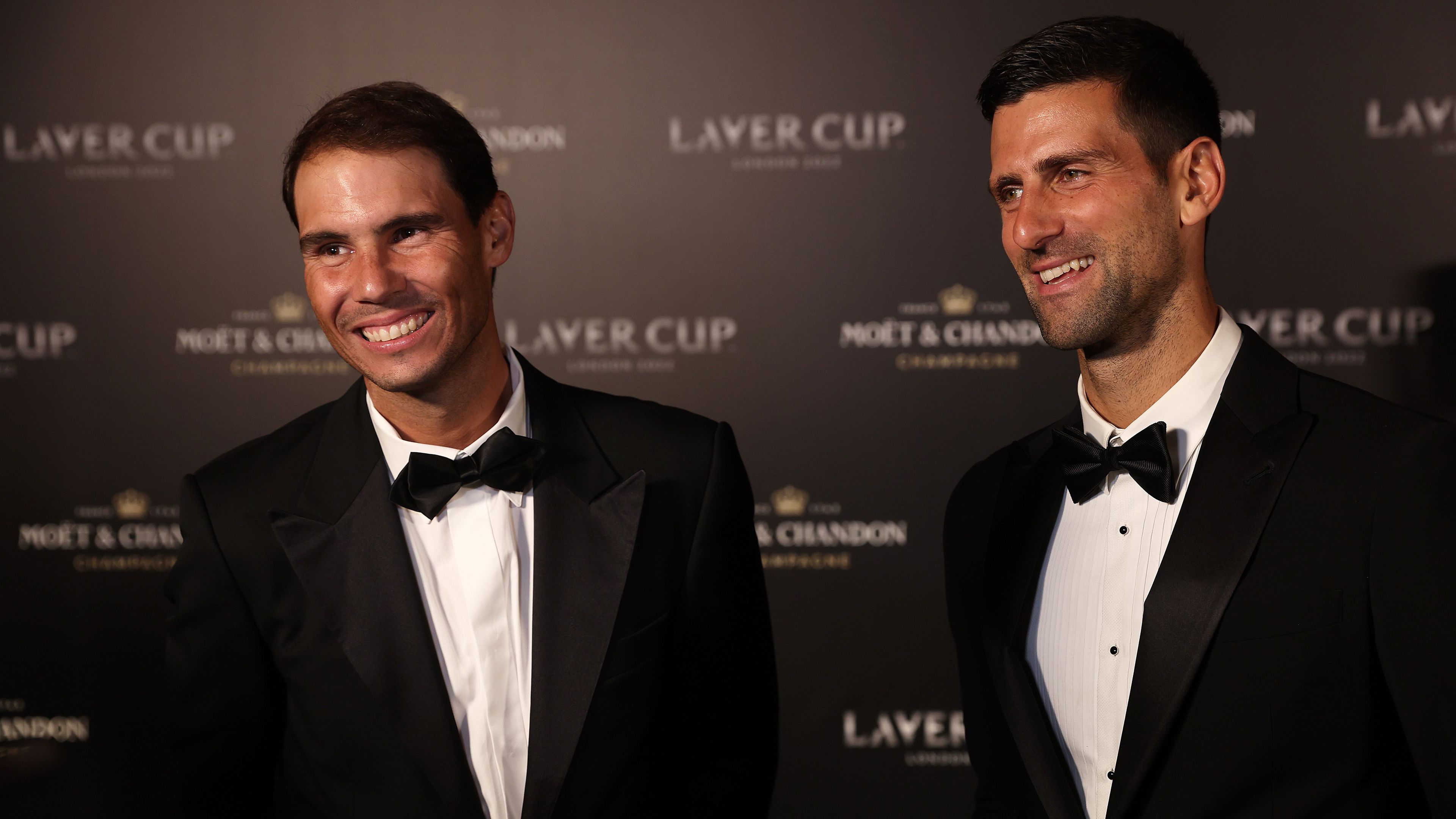 Rafael Nadal (balra) és Novak Djokovics is részt vesz októberben a Hat Király Slamen