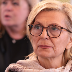 Nehezen beszél Mészöly Kálmánról az özvegye