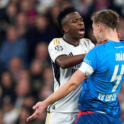 Miért nem villant a piros lap? A Real Madrid sztárja felrúgta és ellökte Orbánt – videóval