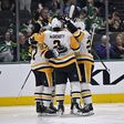 Pályafutása 14. mesterhármasát szerezte Sidney Crosby