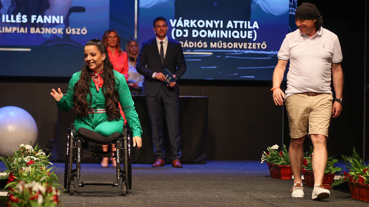 Illés Fanni paralimpiai bajnok és Várkonyi Attila (fotó: Fuszek Gábor)