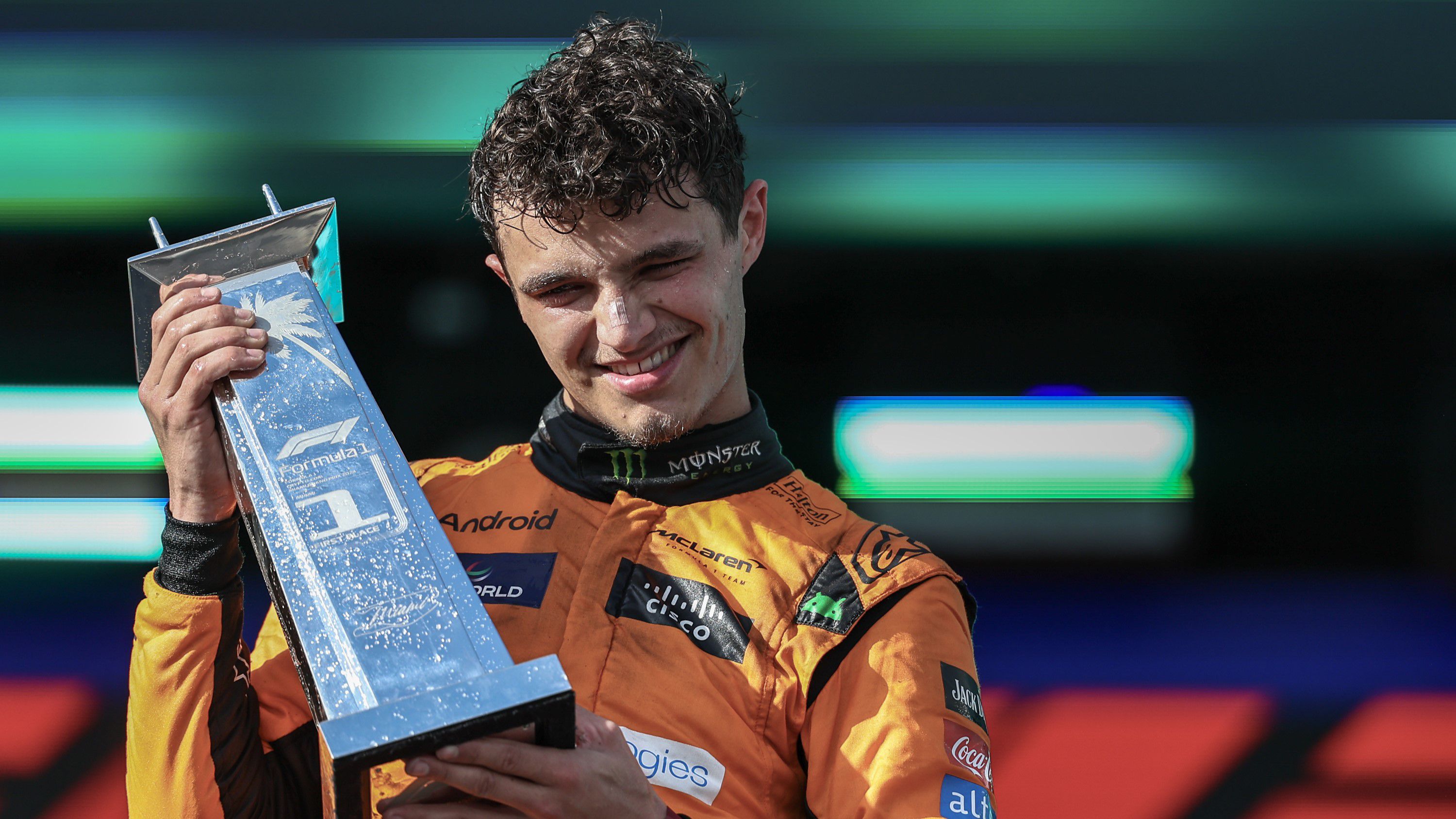 Lando Norris nyert Miamiban; győzött a Fradi, bajnok a Nyíregyháza – reggeli hírösszefoglaló