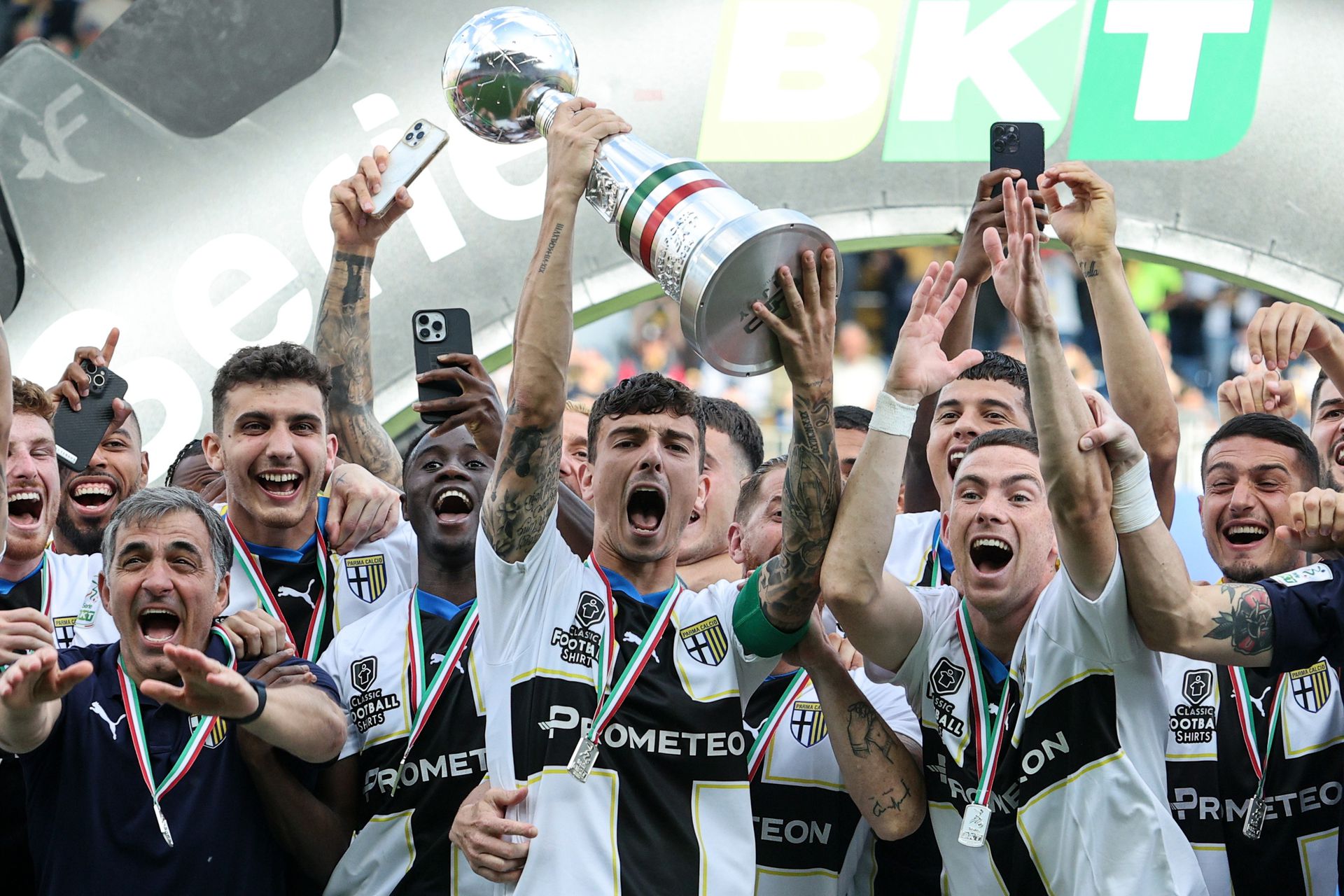 Bajnokként jutott fel a Serie A-ba Baloghgal a Parma /Fotó: Getty Images