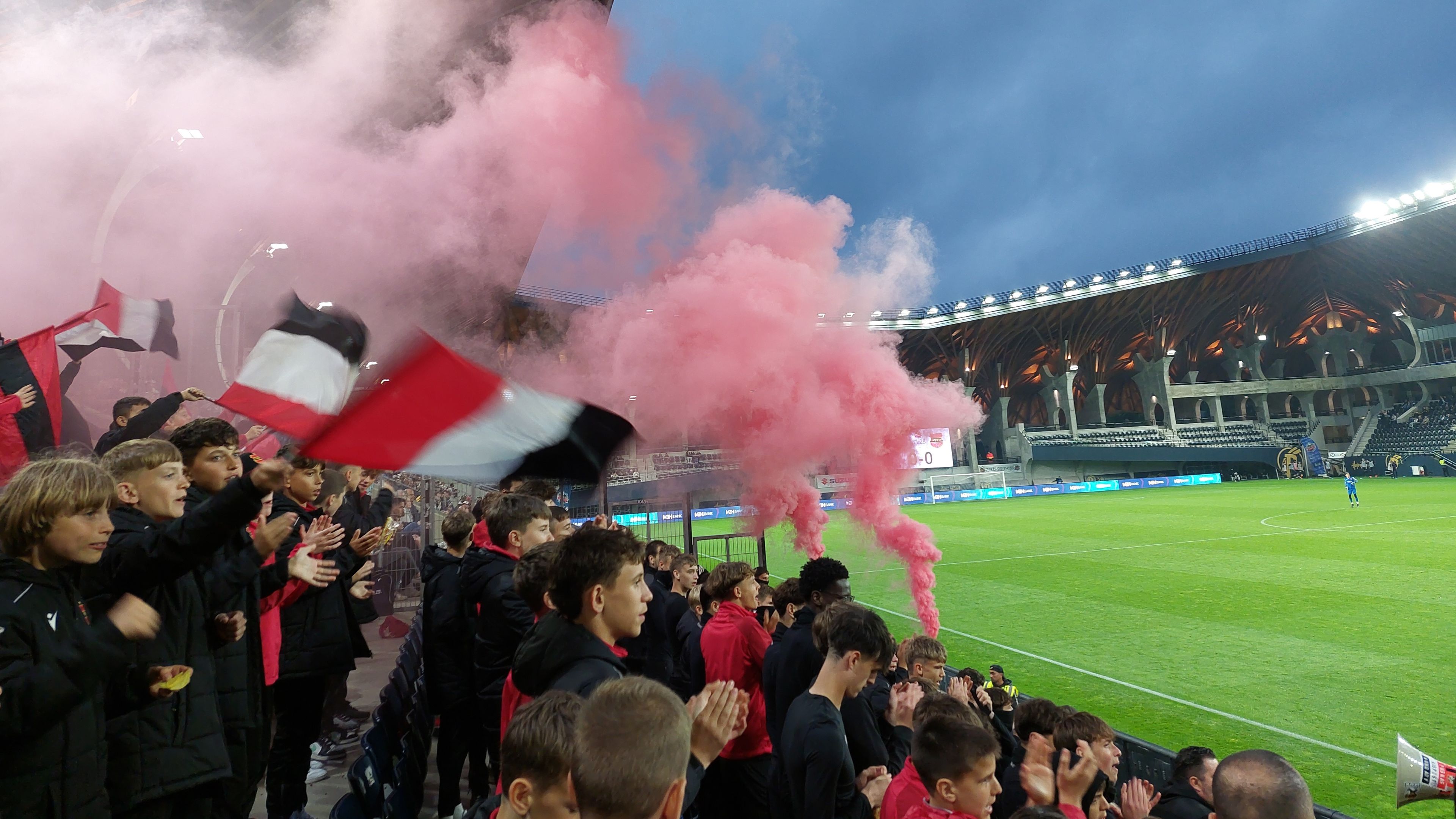 Elképesztő hangulat az U17-es meccsen: a kispesti srácok kikaptak, de győztesnek érezhették magukat