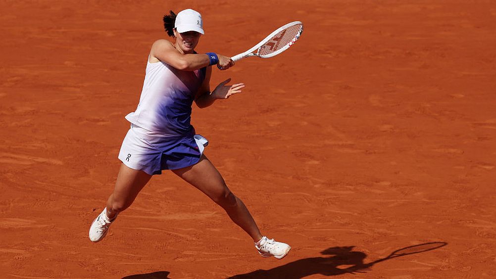 Swiatek egy lépésre az újabb Roland Garros-címvédéstől