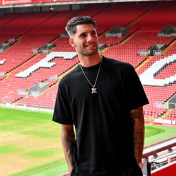 Nem az Anfielden játssza egyetlen hazai felkészülési meccsét a Liverpool