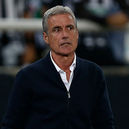 Rutinos portugál szakember lett Cristiano Ronaldo új edzője