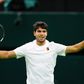 Carlos Alcaraz nehézkes győzelemmel negyeddöntős Wimbledonban