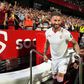 Könnyek közt tért haza a spanyol klasszis – videóval