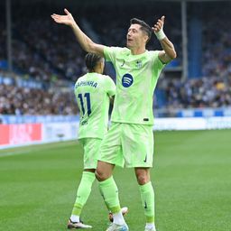 Lewandowski triplázott, könnyed győzelemmel őrzi első helyét a Barcelona