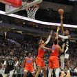Továbbra is veretlen a klubcsúcsot döntő Bucks az NBA-ben