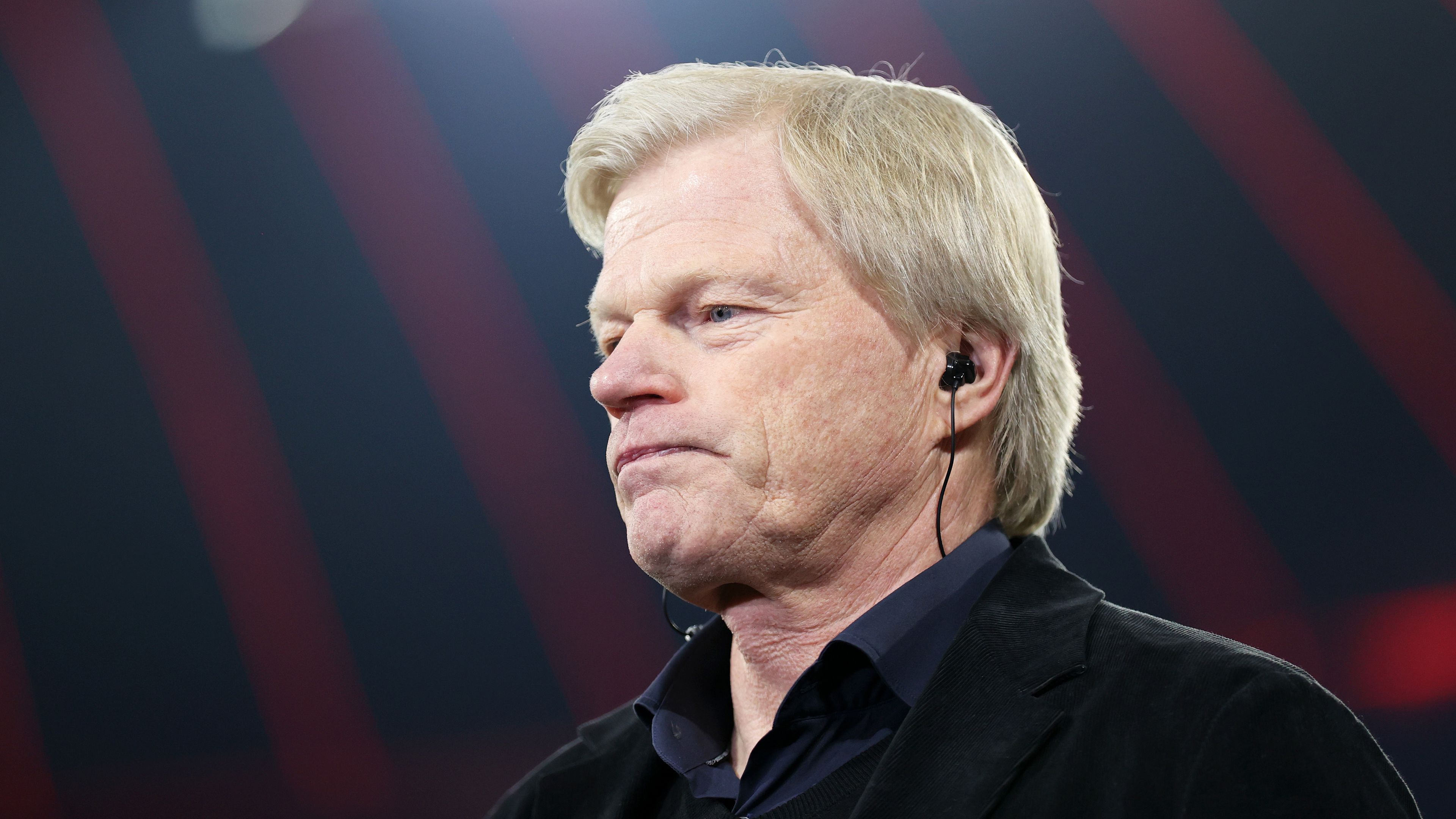 Ekkora a baj? Oliver Kahn furcsa munkát vállalt